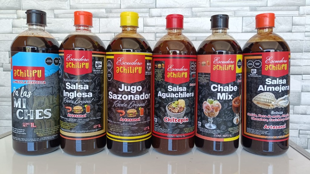 Familia de salsas Escudero Achilipú de 1 litro